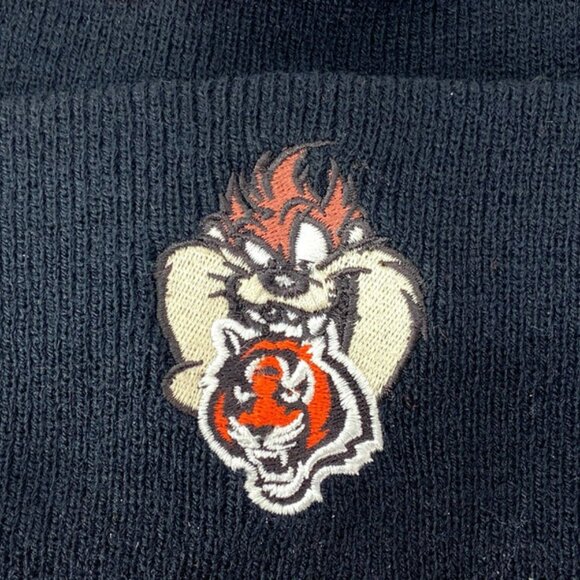 Cincinnati Bengals Vintage 1998 NFL/Looney Tunes Knit NOS Hat - Picture 3 of 6